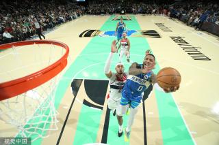 迷的面捧起 迷的面捧起