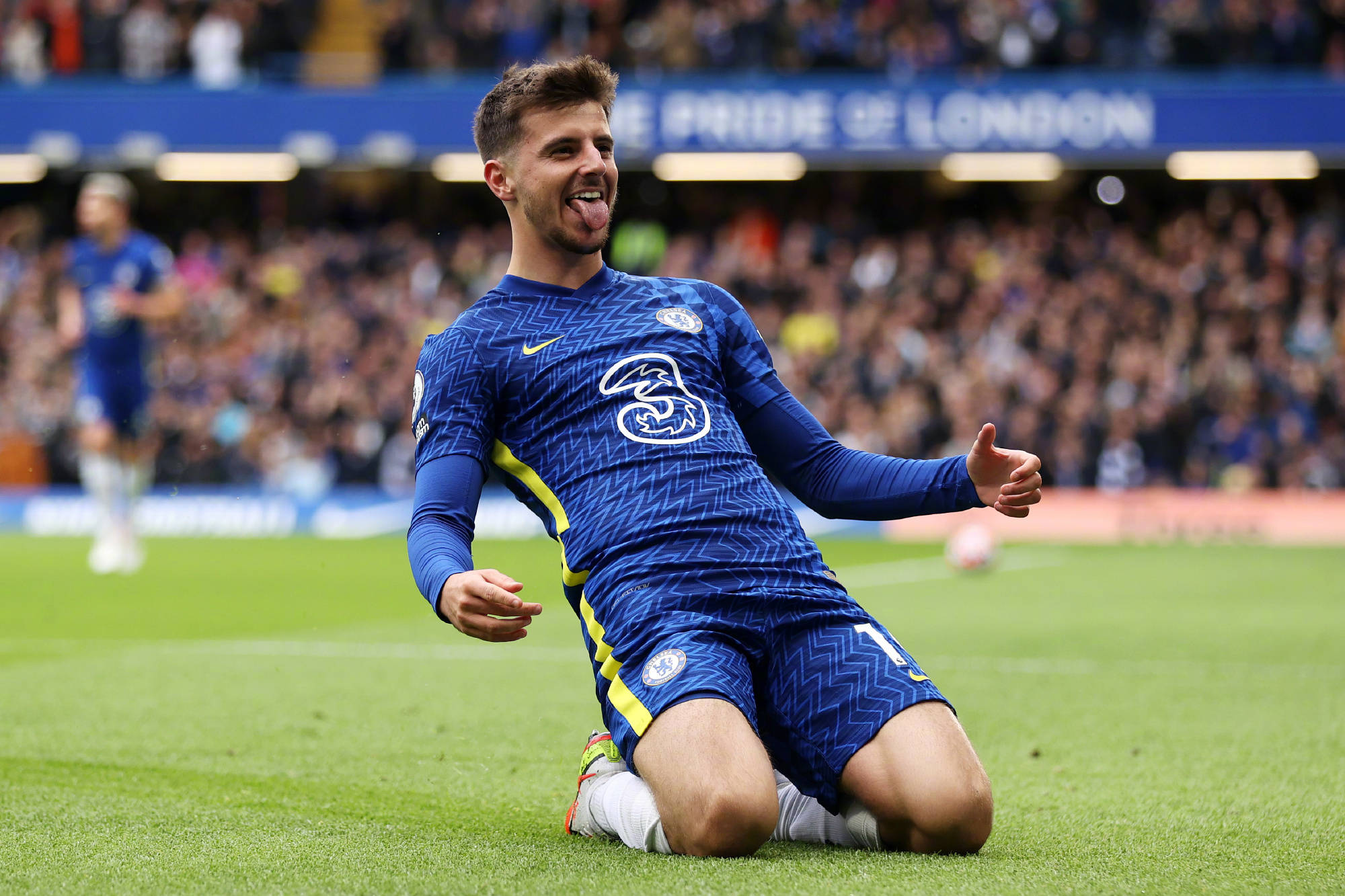 边路突破 边路突破